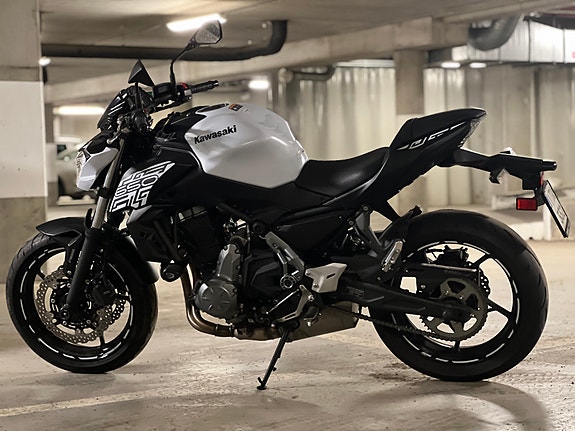 Kawasaki Z650 2 of 3