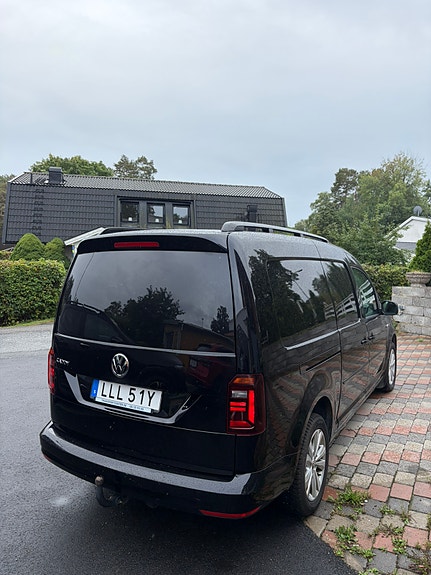 Volkswagen Caddy Maxi 3 of 7