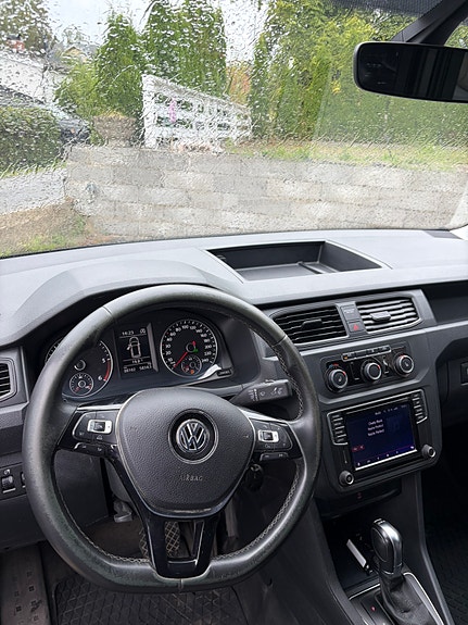 Volkswagen Caddy Maxi 4 of 7