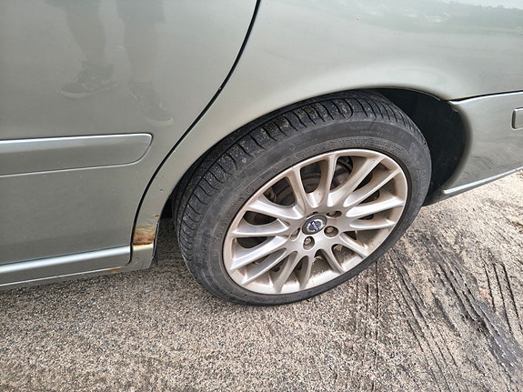 Volvo V70 14 of 23