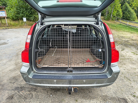 Volvo V70 8 of 23
