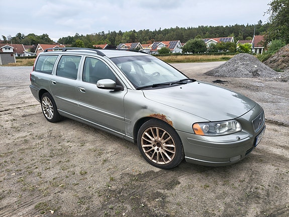 Volvo V70 5 of 23