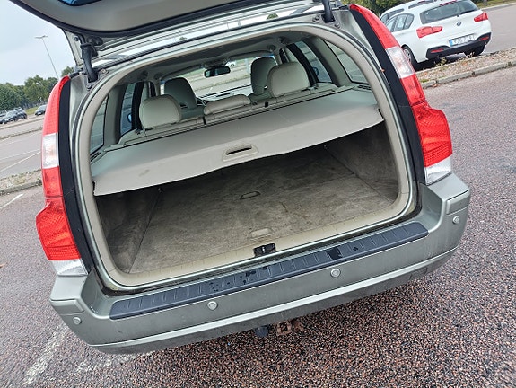 Volvo V70 6 of 15