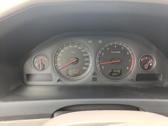 Volvo V70 12 of 15