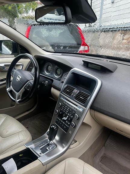Volvo XC60 6 of 6