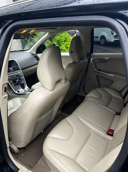 Volvo XC60 5 of 6