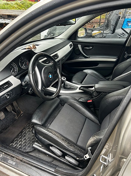 BMW 320d 5 of 6