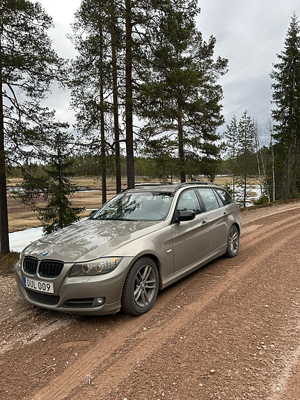 BMW 320d 3 of 6