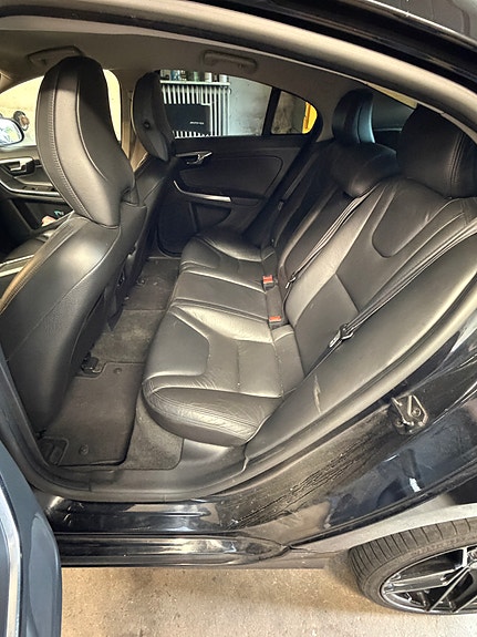 Volvo S60 6 of 11