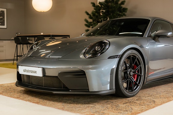 Porsche 911 3 of 30
