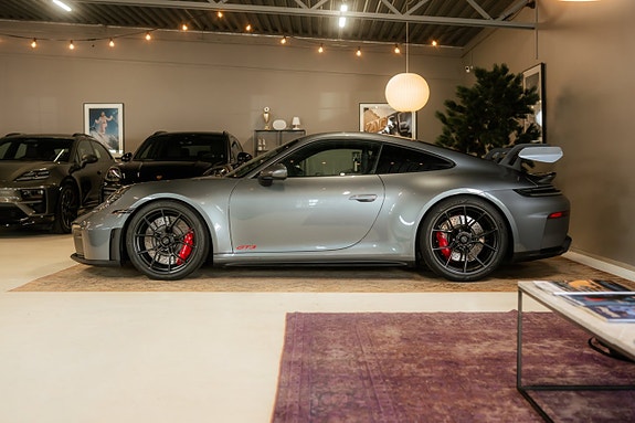 Porsche 911 7 of 30