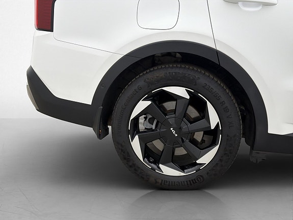 Kia Sorento 12 of 30