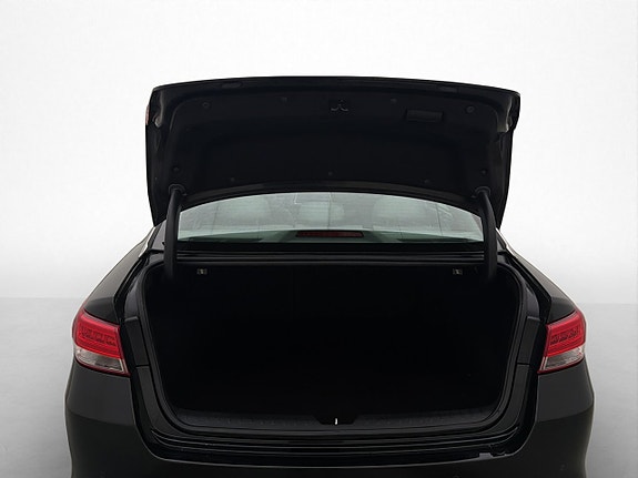Kia Optima 10 of 30