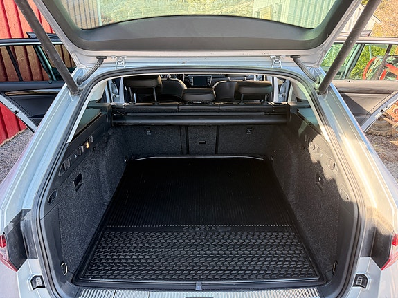 Skoda Superb 4 of 10