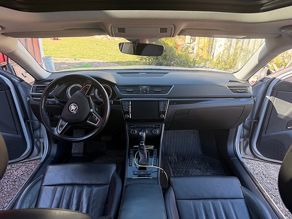 Skoda Superb 6 of 10