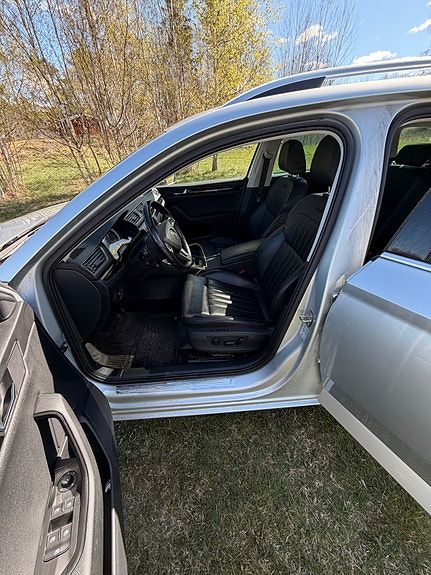 Skoda Superb 8 of 10