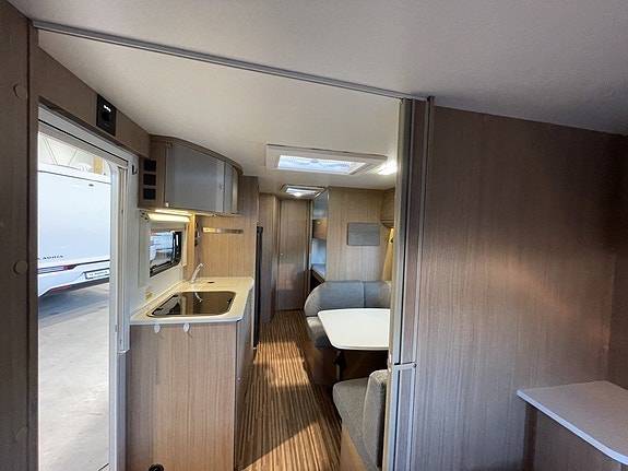 Adria Aviva 563 PT Familjevagn/1500 kg/ 3 of 16