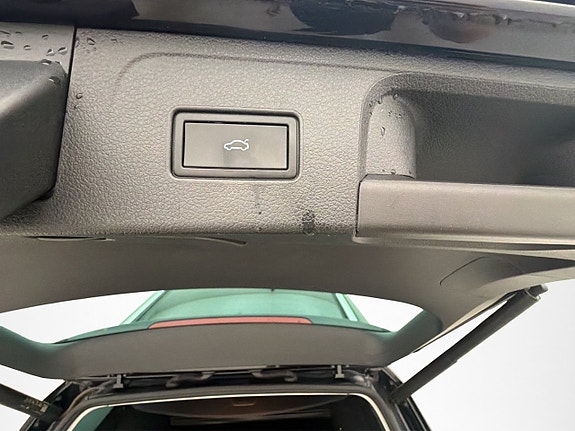 Volkswagen Passat 29 of 30