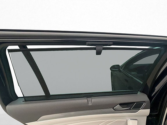 Volkswagen Passat 26 of 30