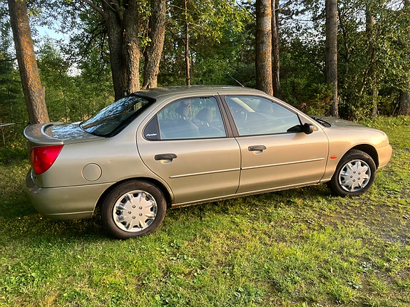 Ford Mondeo 2 of 4