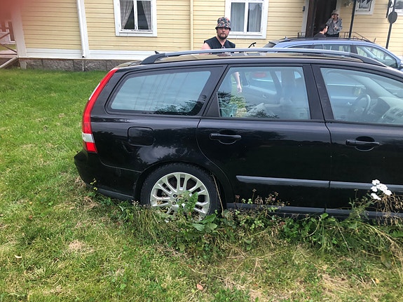 Volvo V50 4 of 5