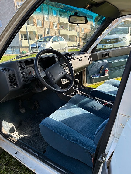 Volvo 360 5 of 13