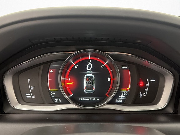Volvo XC60 19 of 30