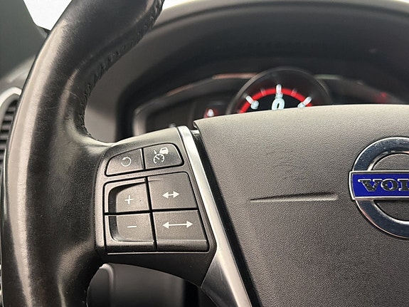 Volvo XC60 20 of 30