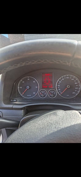 Volkswagen Golf V 6 of 6