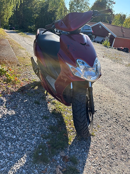 Yamaha JOG RR 5 of 6