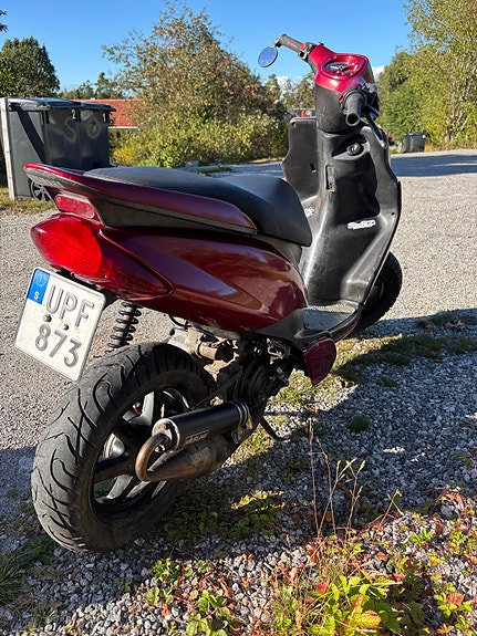 Yamaha JOG RR 2 of 6