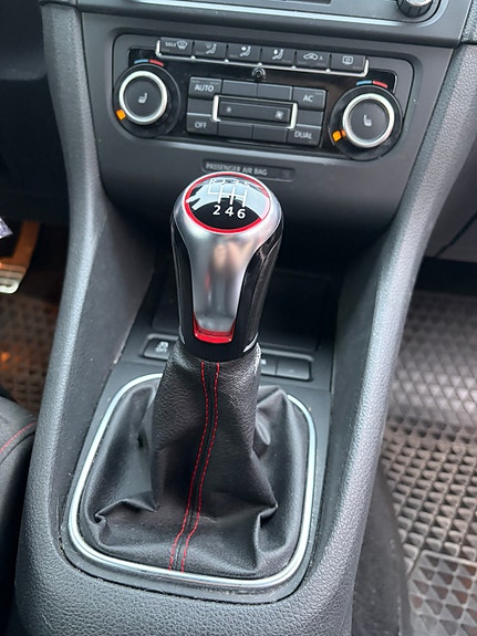 Volkswagen Golf VI 9 of 10