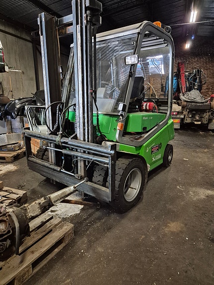 Cesab Mak 500 ac 3 of 4
