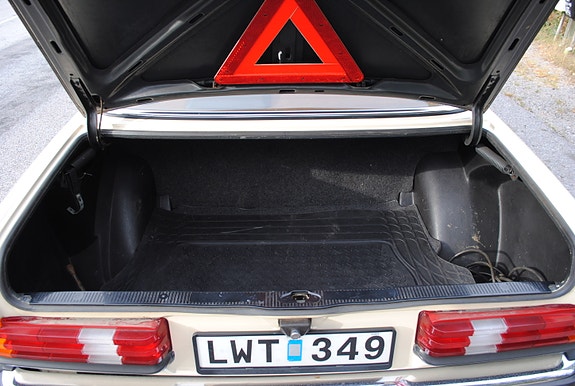 Mercedes-Benz 200 6 of 11