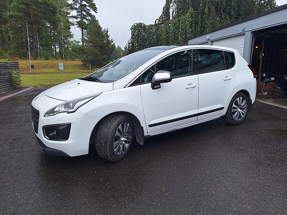 Peugeot 3008 3 of 8