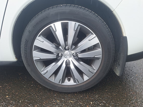 Peugeot 3008 8 of 8