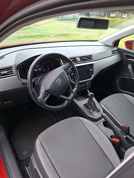 Seat Ibiza 4 of 5