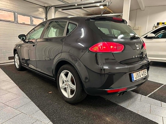 Seat Leon 4 of 14