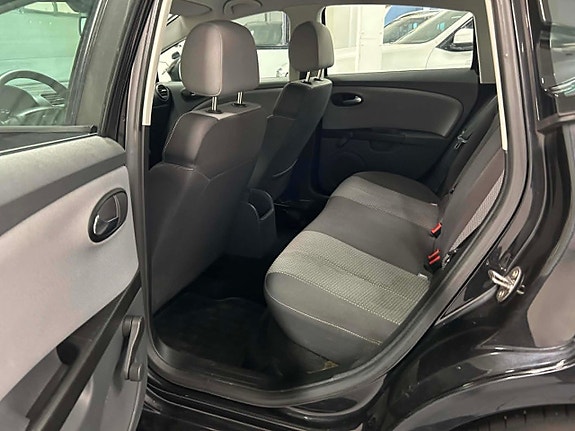Seat Leon 11 of 14