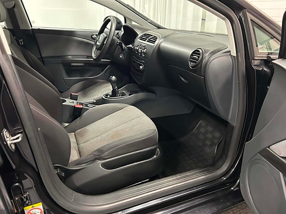 Seat Leon 7 of 14