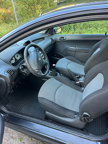 Peugeot 206 3 of 4
