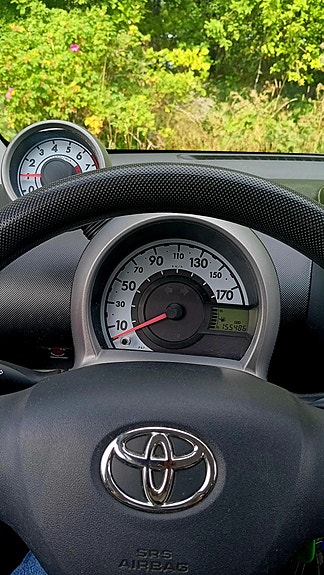 Toyota Aygo 11 of 14