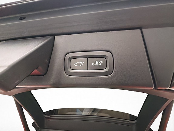 Volvo V90 Cross Country 18 of 30