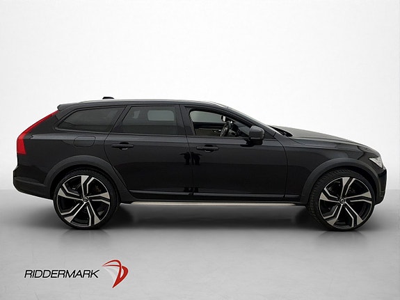Volvo V90 Cross Country 9 of 30