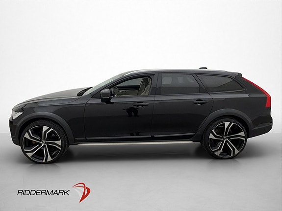 Volvo V90 Cross Country 5 of 30