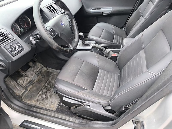 Volvo V50 6 of 10