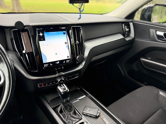 Volvo XC60 7 of 11