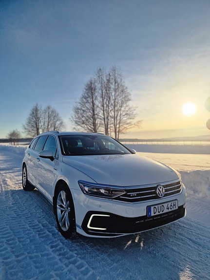 Volkswagen Passat 12 of 13