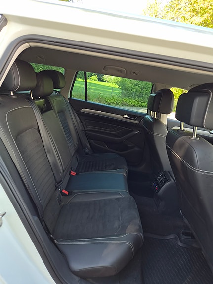 Volkswagen Passat 6 of 13