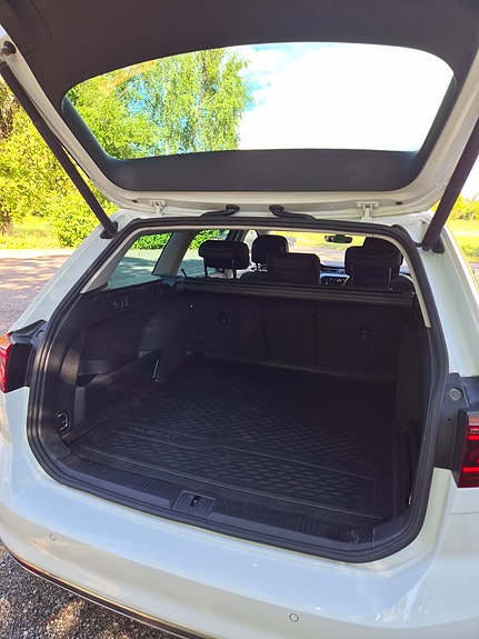 Volkswagen Passat 5 of 13